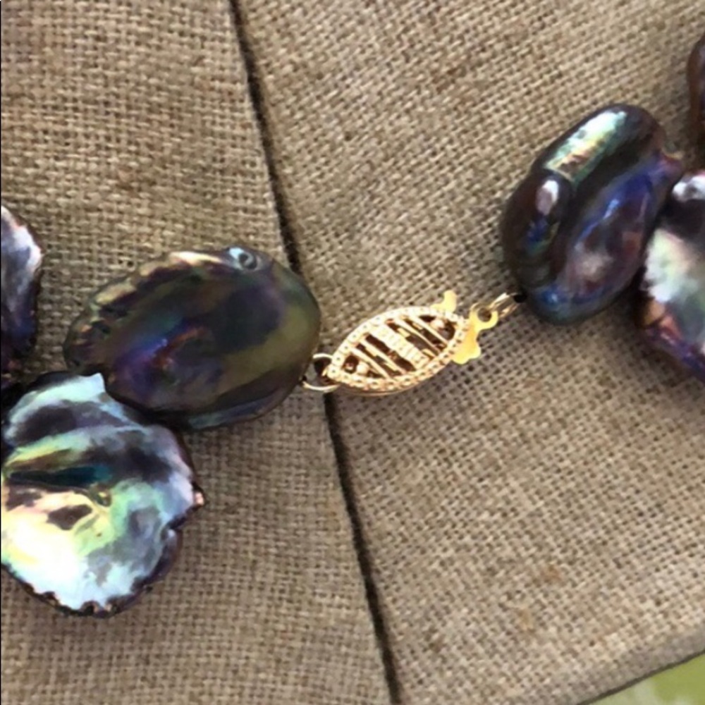 RARE Bling from the Sea!14k clasp Tahitian Keshi pearls - Picture 3 of 4